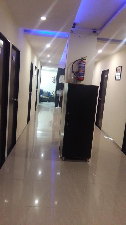 Hotel Ambience Sarkhej Экстерьер фото
